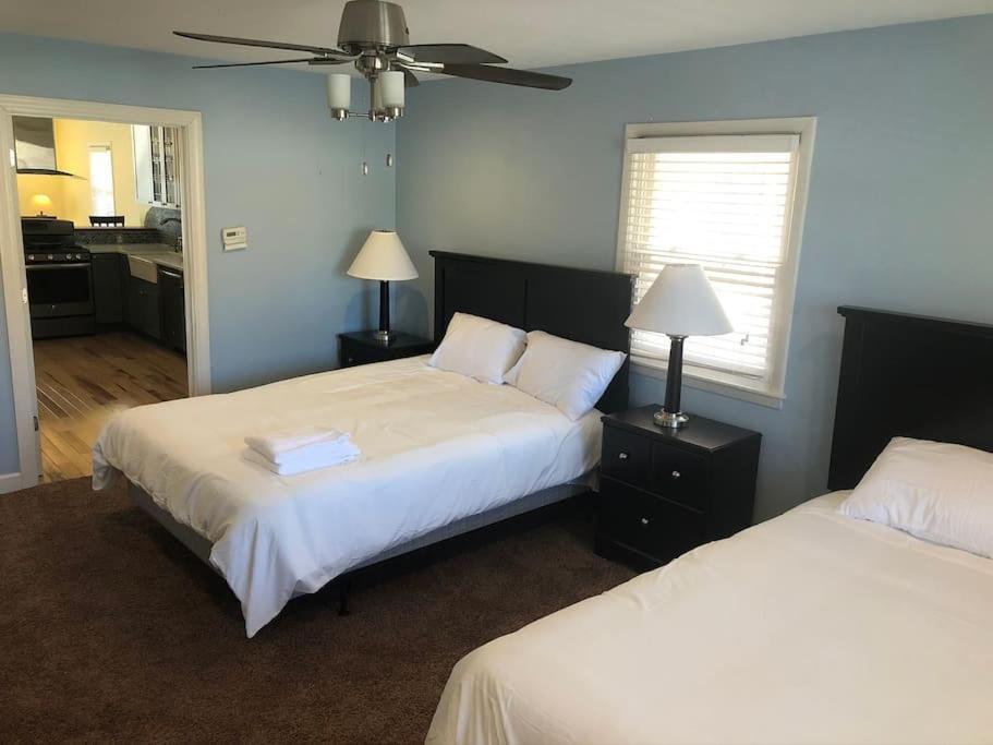 Entire Apartment Close To Downtown - 2 Queen Beds Springfield Exteriér fotografie